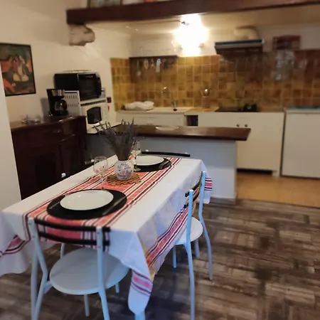 Apartment Centre Ancien *